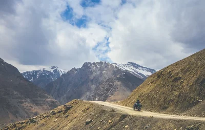 Indo Tibet Boarder Road Enfield Bike Tour